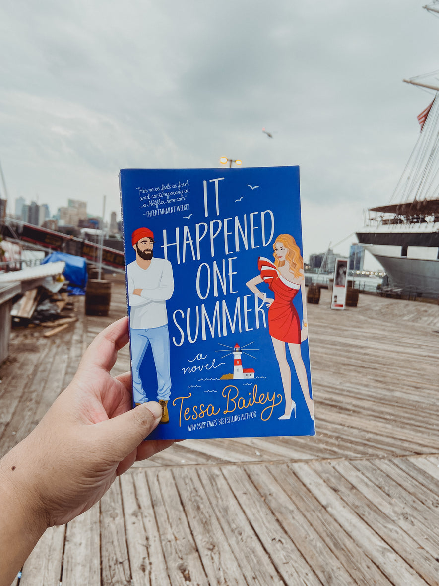 It Happened One Summer Deluxe Collector's Edition: A Novel