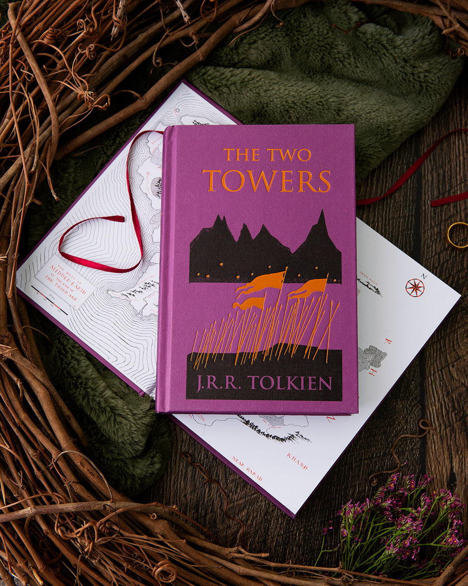 The Lord of the Rings Collector’s Edition Box Set: Includes The Fellowship of the Ring, The Two Towers, and The Return of the King