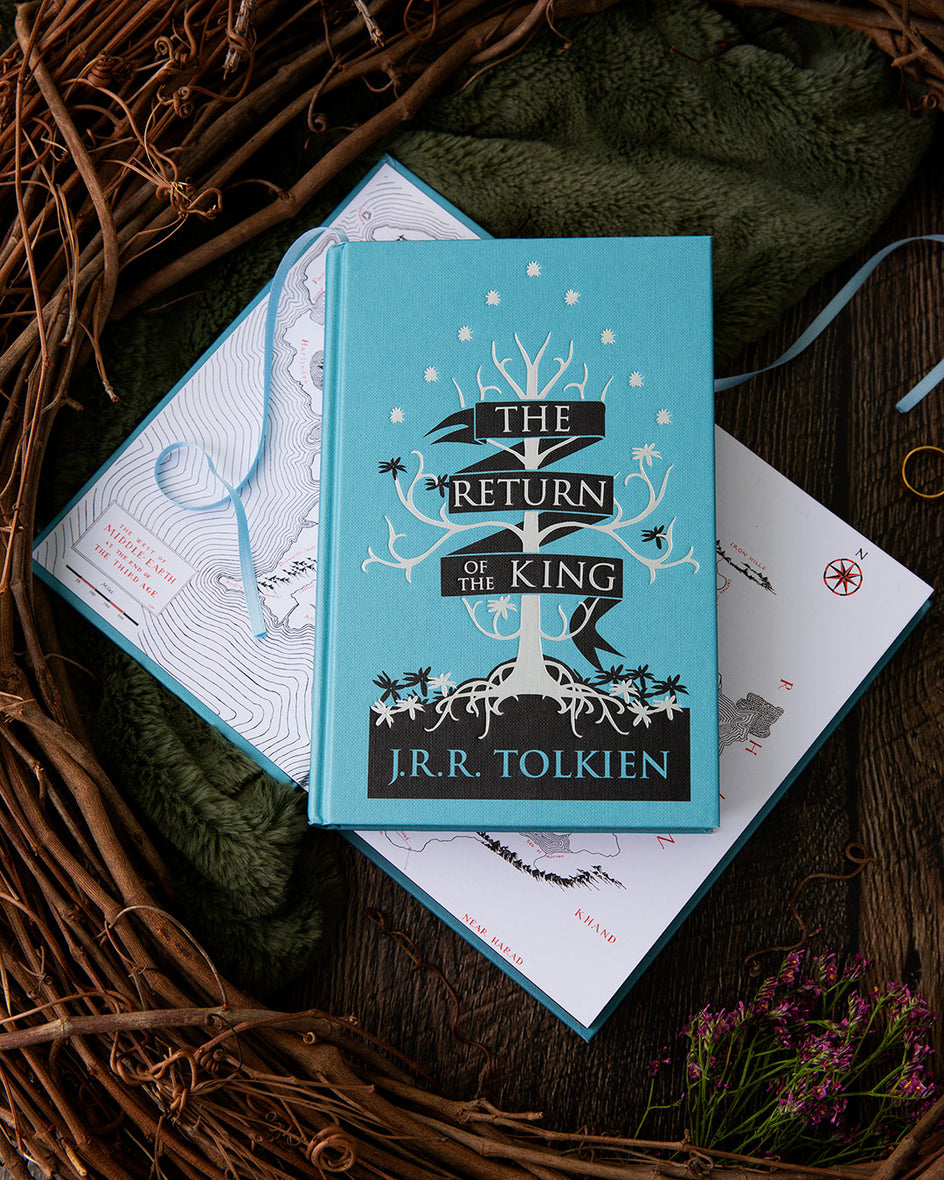 The Lord of the Rings Collector’s Edition Box Set: Includes The Fellowship of the Ring, The Two Towers, and The Return of the King